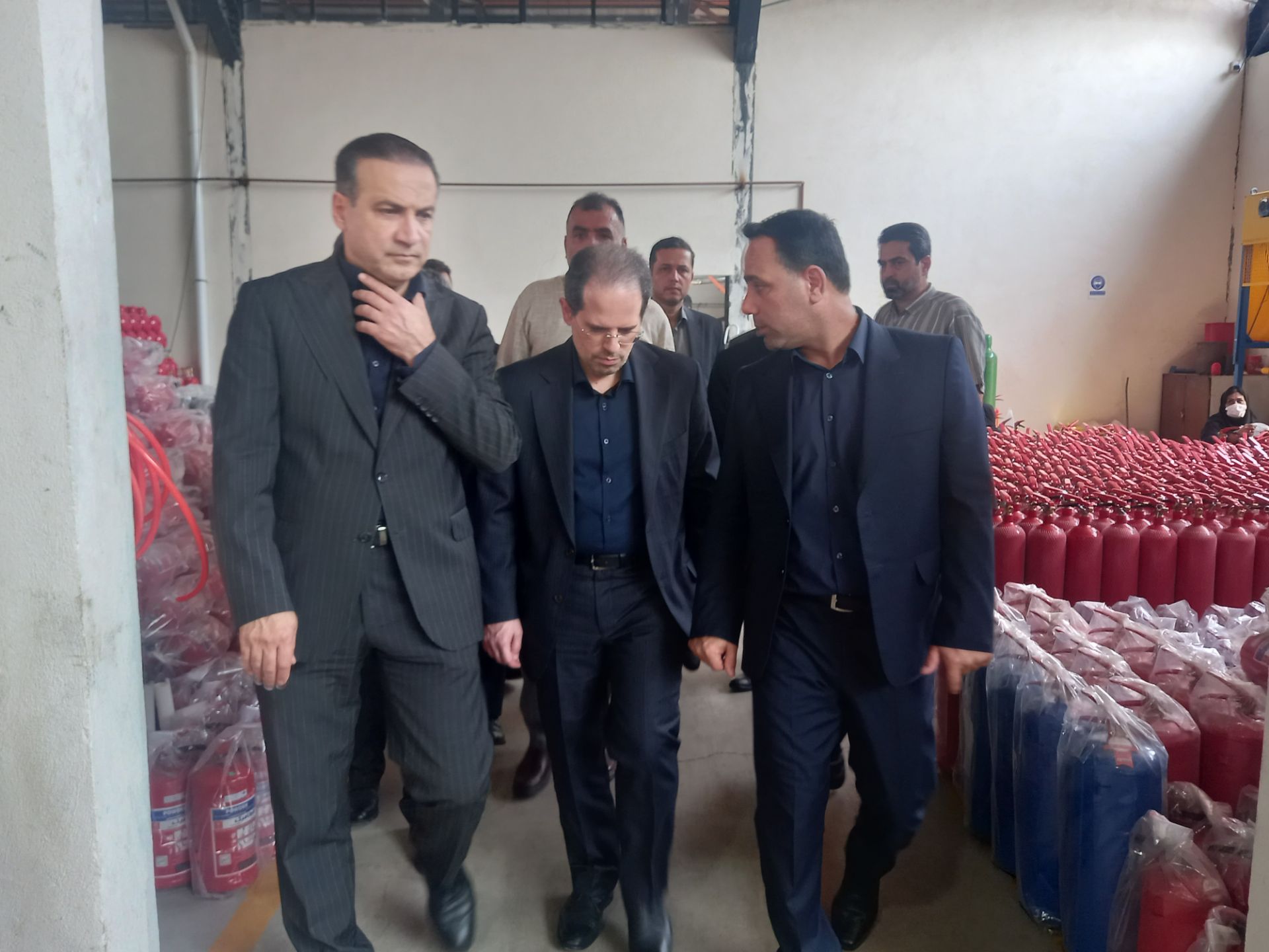 بازدید معاون وزیر صنعت ، معدن و تجارت از مجموعه سیلندر امید فردا